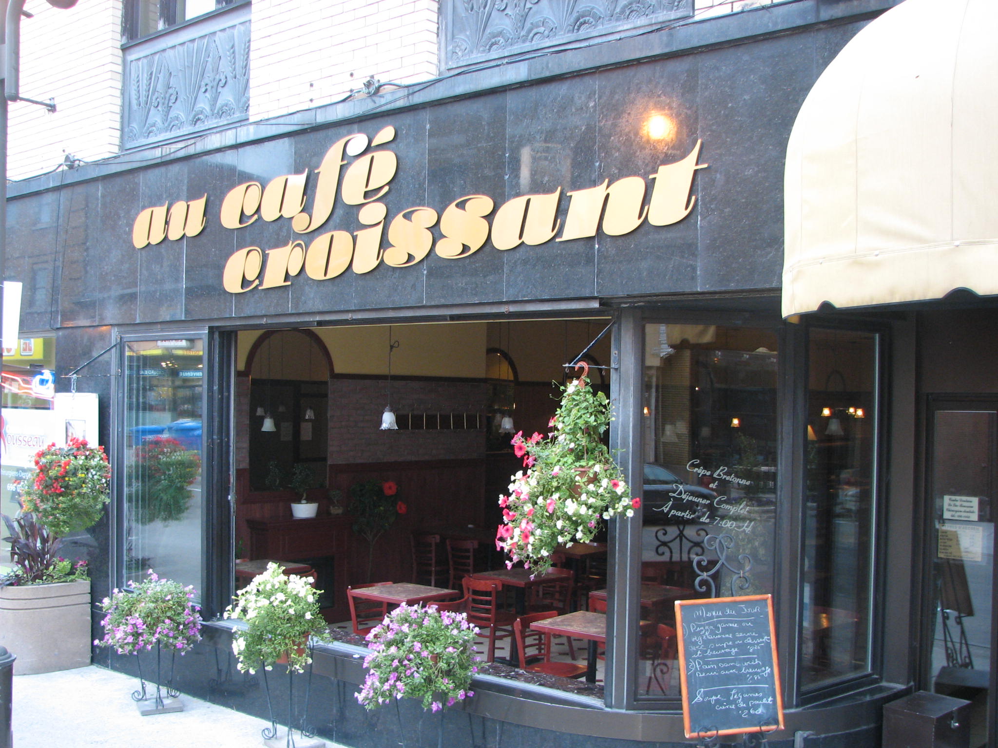 Cafe Croissant Chicoutimi Inc
